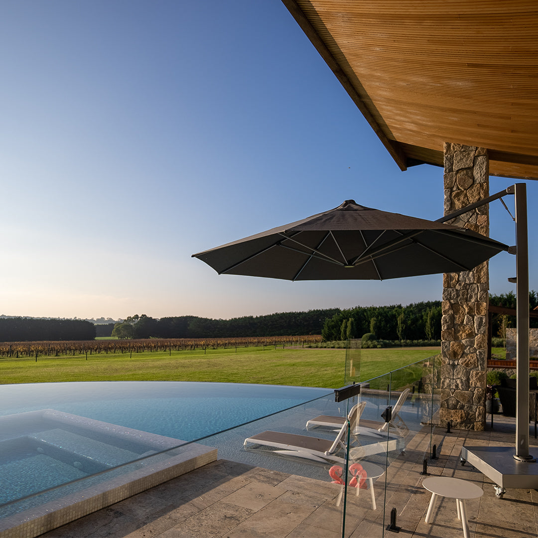 Outdoor umbrellas show spectacular manoeuvrability