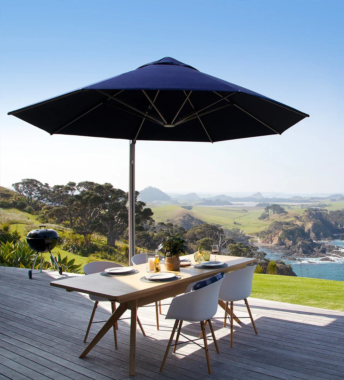 A Complete Guide to Market Umbrellas for Outdoor Dining