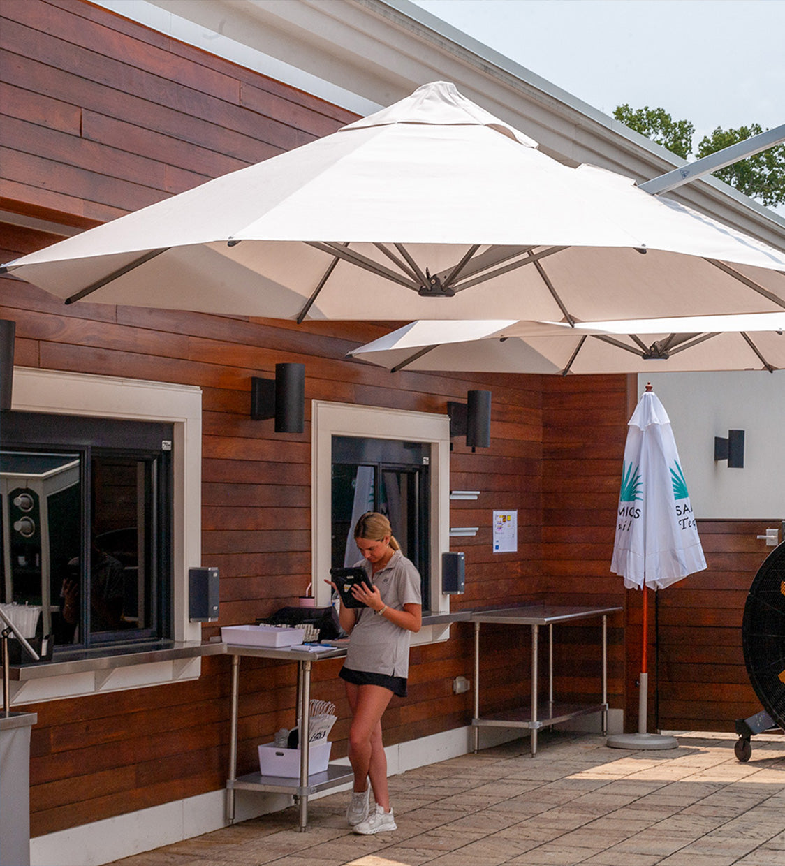 Cavalier Golf & Yacht Club pool umbrellas