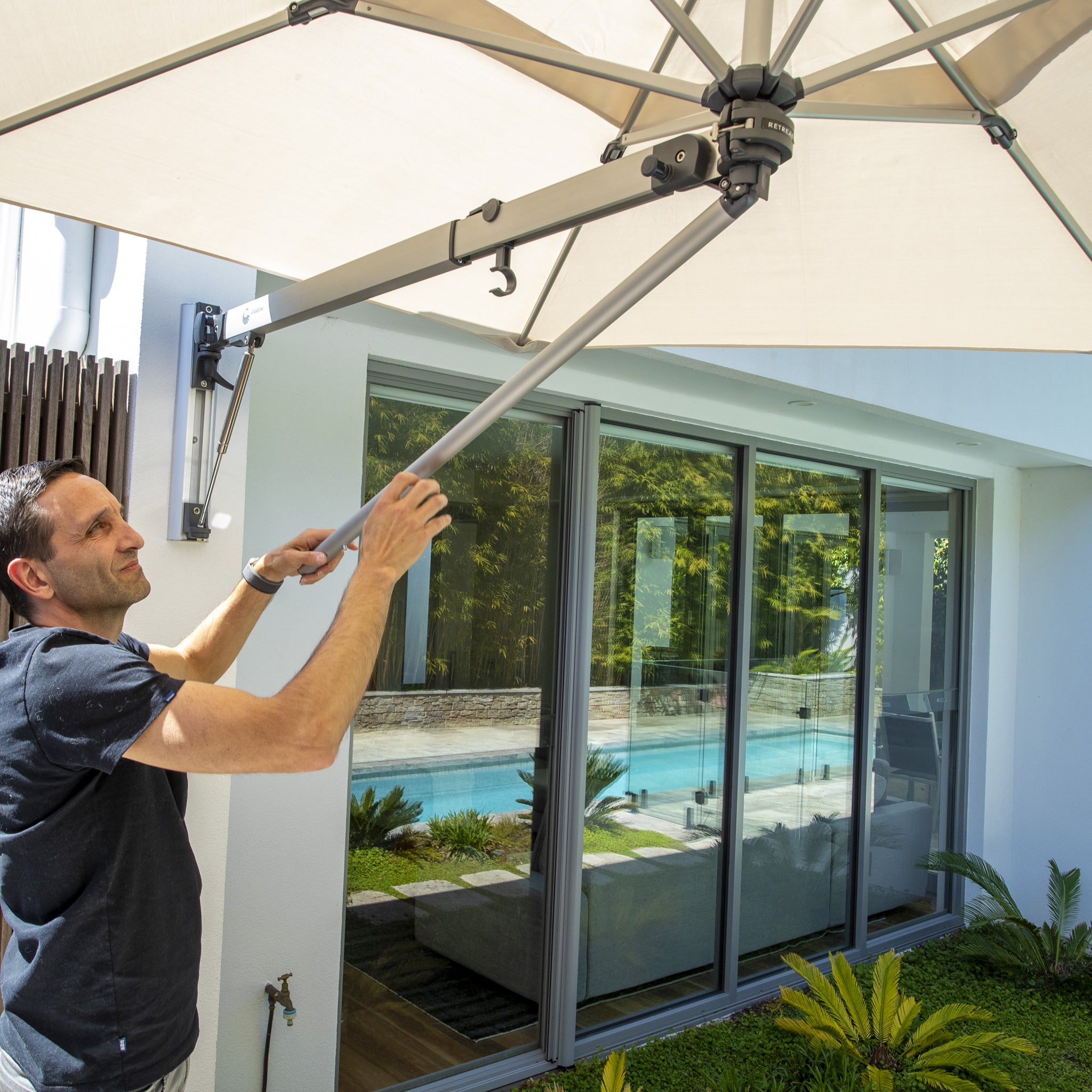 house mounted patio umbrella Shadowspec Retreat™